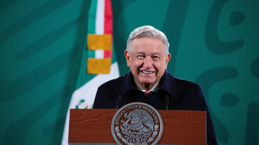 ‘Hay que buscar la autosuficiencia’, destaca AMLO tras apagón