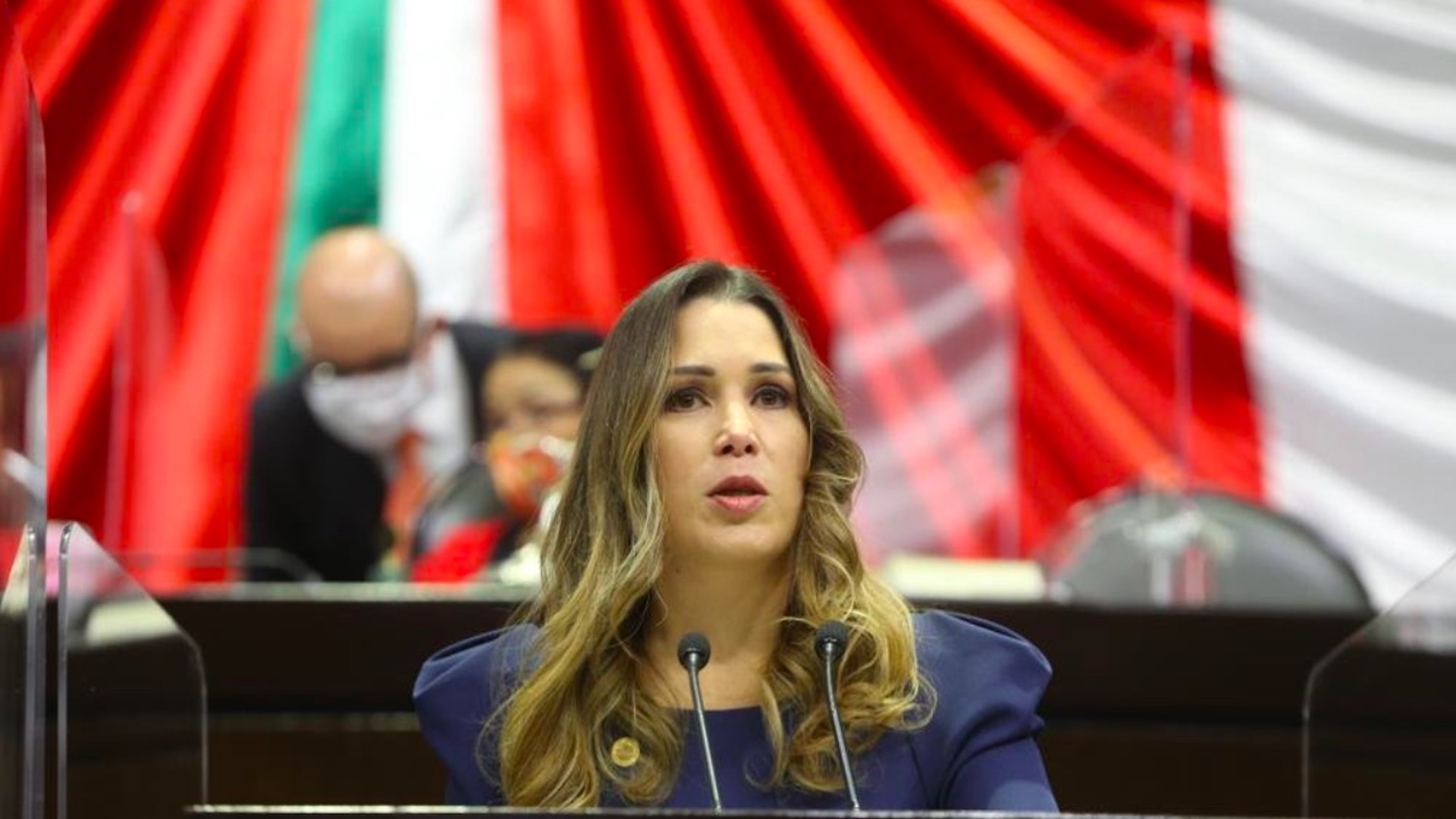 Diputada propone hasta cuatro años de cárcel por contagiar intencionalmente de COVID-19 - ximena-puente