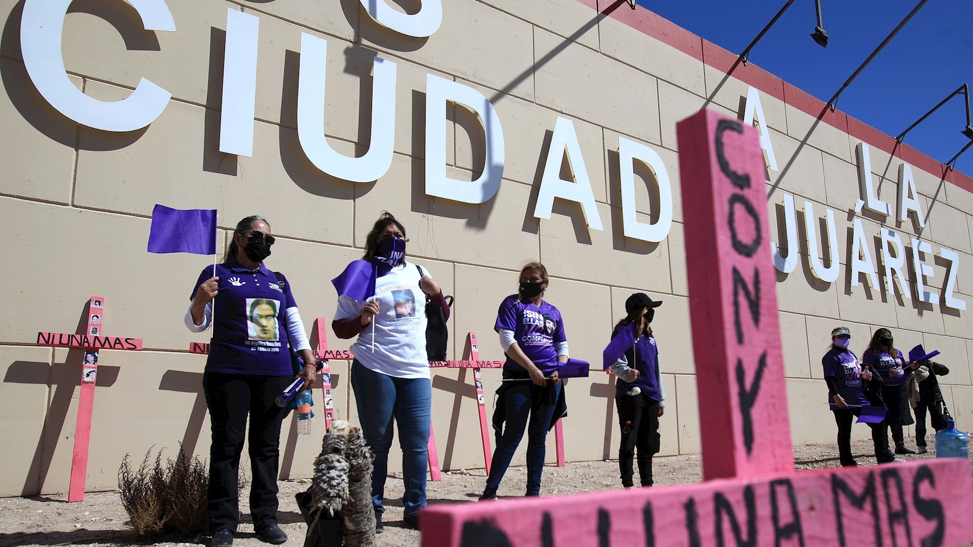 Exigencia de justicia para asesinadas y violentadas se asoma en Ciudad Juárez - 8m-palacio-nacional-centro-historico-ciudad-de-mexico-2