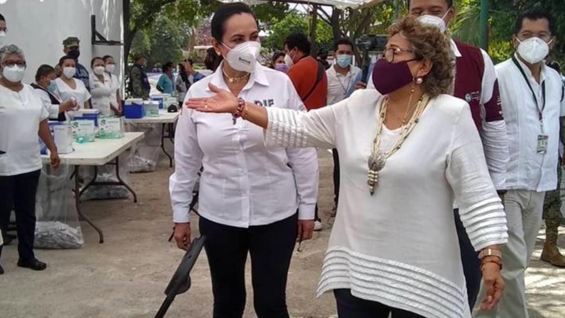 Alcaldesa de Acapulco confirma que buscará reelección… en un centro de vacunación contra COVID-19