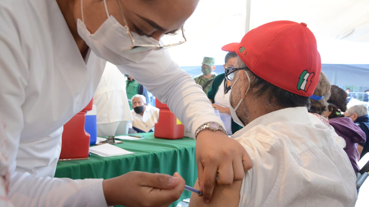 Suman nueve muertes durante campaña de vacunación en México; SSa descarta relación con inmunización