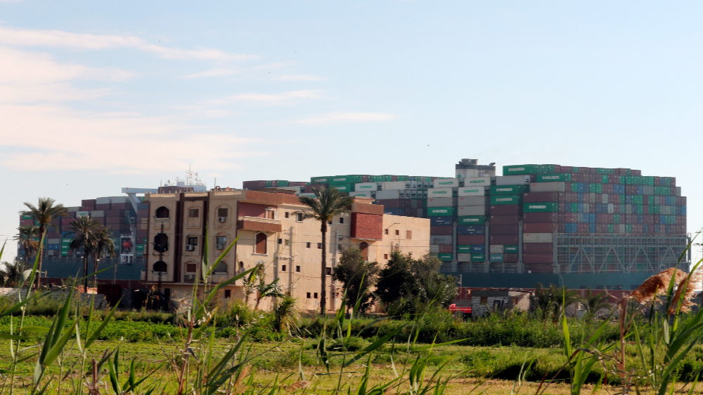 Esperan 437 barcos para cruzar canal de Suez tras más de 6 días de bloqueo Esperan 437 barcos para cruzar canal de Suez tras más de 6 días de bloqueo