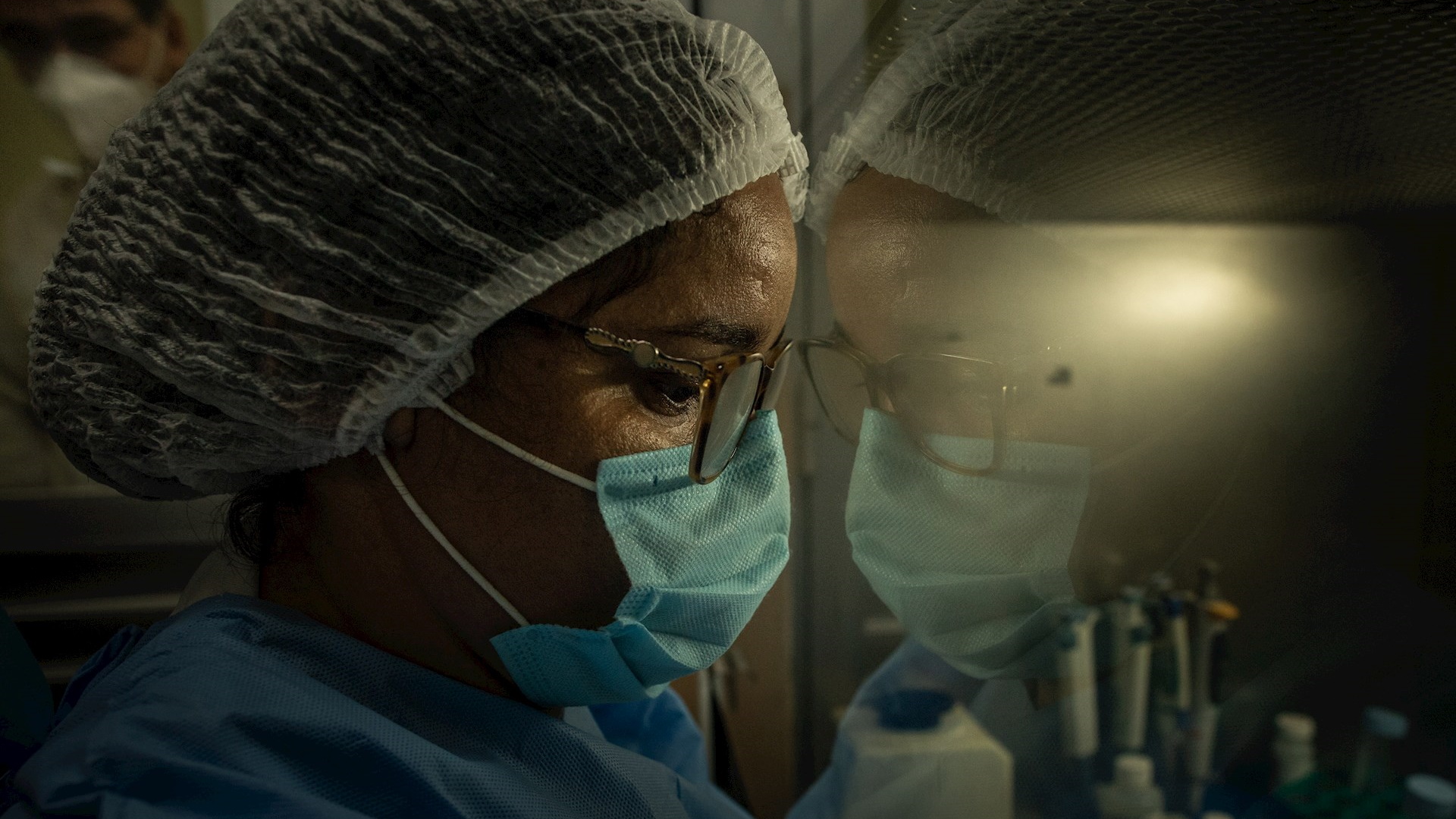 Brasil rebasa las 390 mil muertes por COVID-19; abril el mes con más defunciones