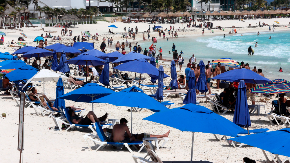 Semana Santa: AMLO pide cuidarse del COVID-19 en vacaciones