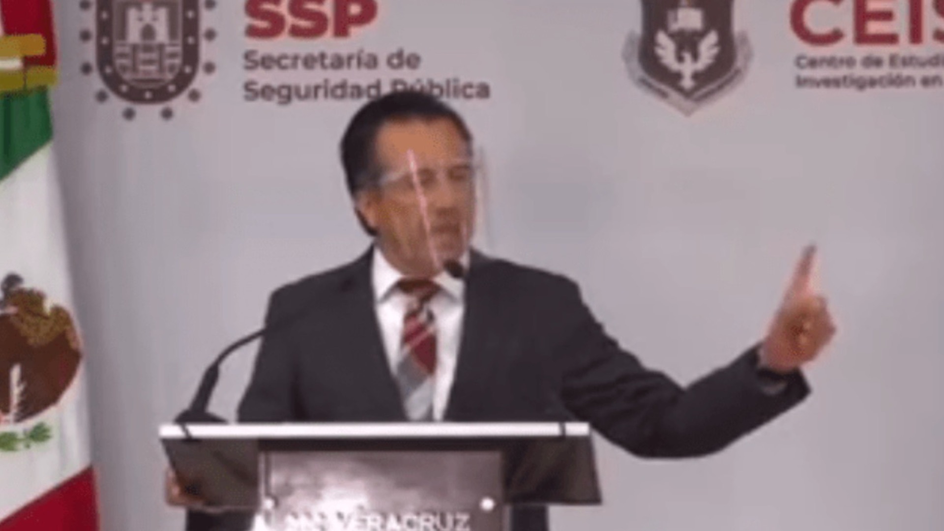 #Video “La ciudadanía no puede hacer más que lo que la ley les prohíbe”, dice Cuitláhuac García