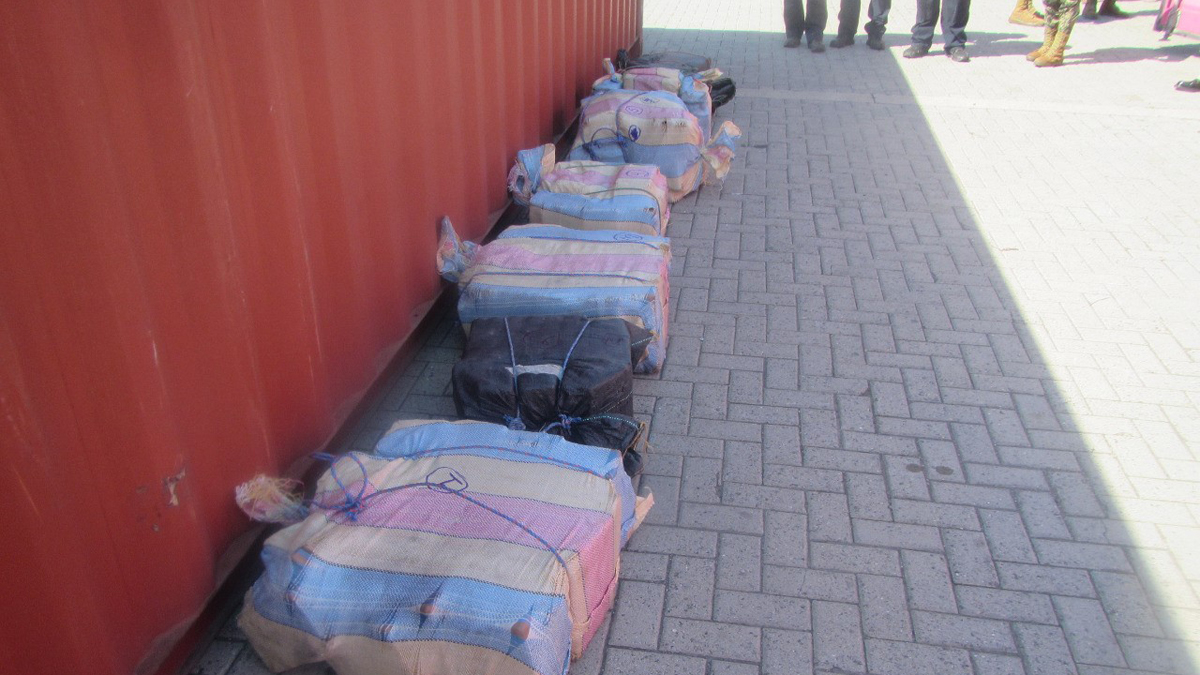 Aseguran 334 kilos de cocaína en puerto de Lázaro Cárdenas, Michoacán - cocaina-decomisada-en-puerto-de-lazaro-cardenas