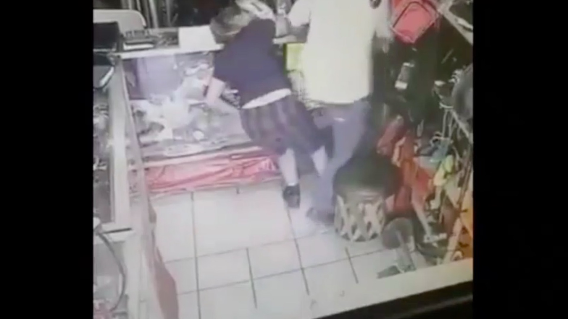 Ratifican sentencia de 49 años de cárcel en Sonora a sujeto que dio batazo a dueña de negocio