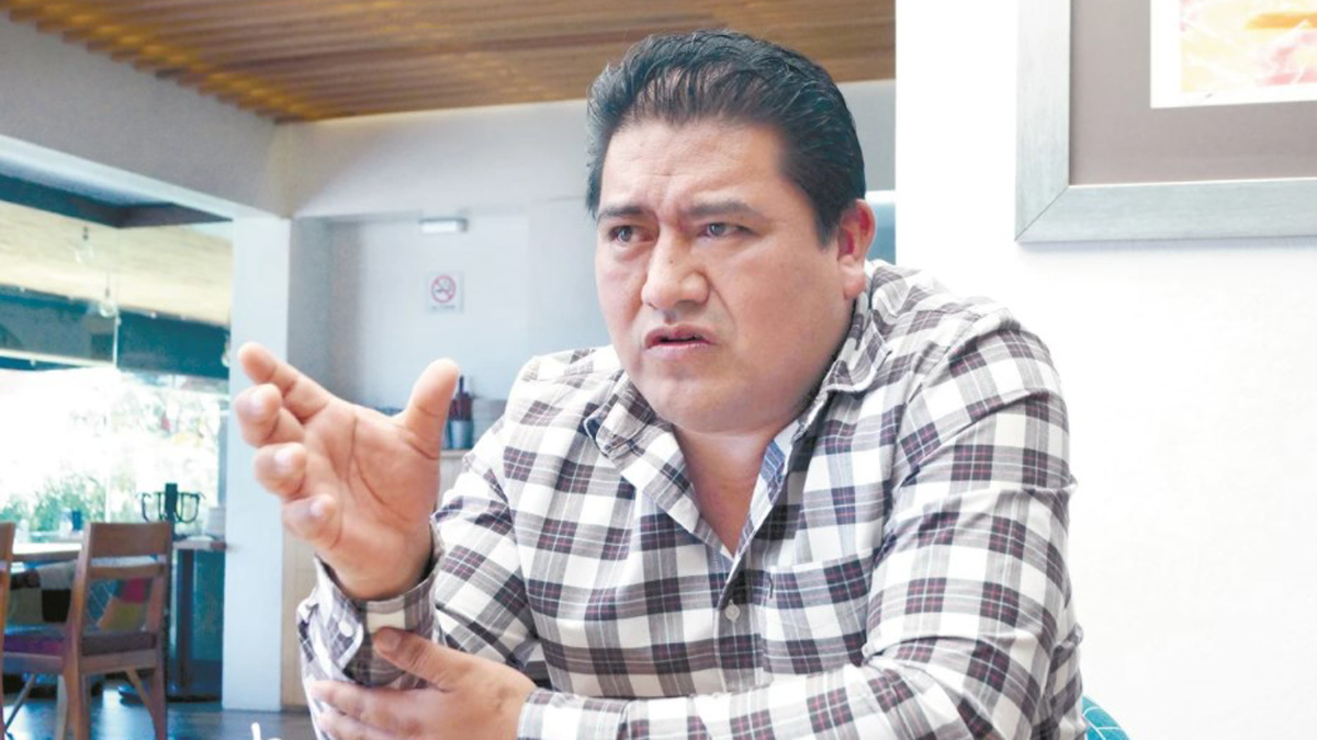 Renuncia a candidatura Humberto Santos, acusado de exhibir a mujeres en chat