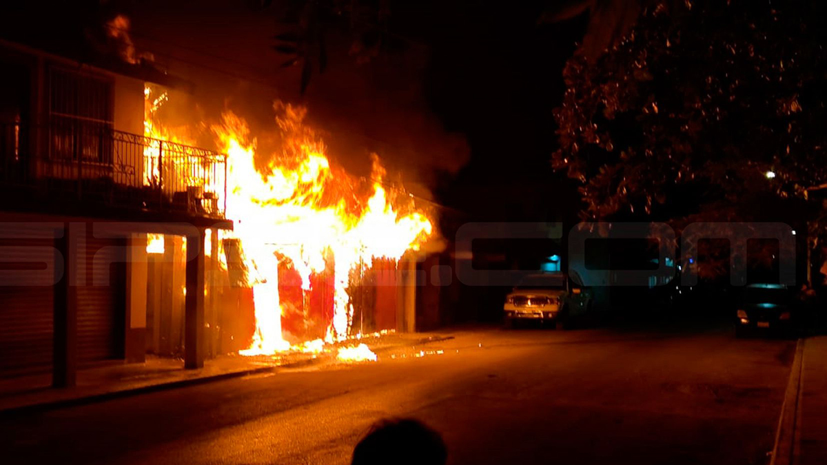 Incendios consumen locales comerciales este fin de semana en Tulum Incendios consumen locales comerciales este fin de semana en Tulum