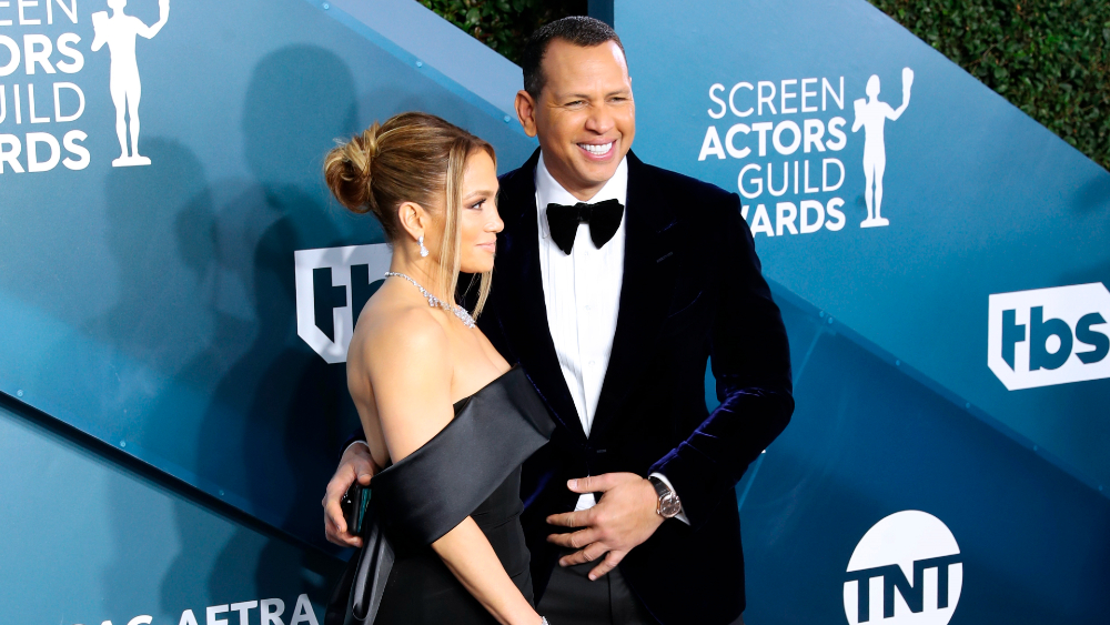 Jennifer López y Álex Rodríguez desmienten que se hayan separado