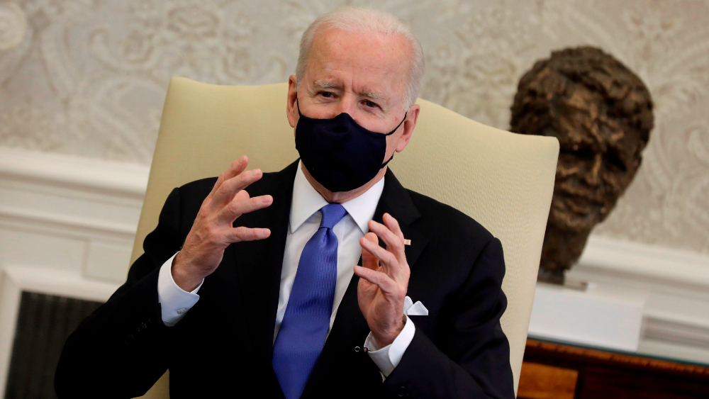 Importa que sigas usando el cubrebocas: Joe Biden