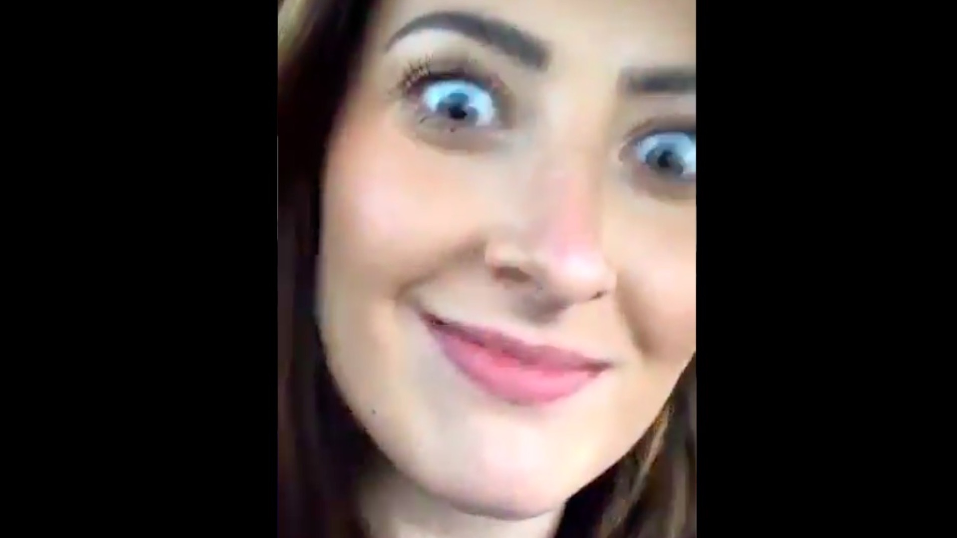 #Video Mujer reclama que no le respetaron el precio de un chaleco en Zara