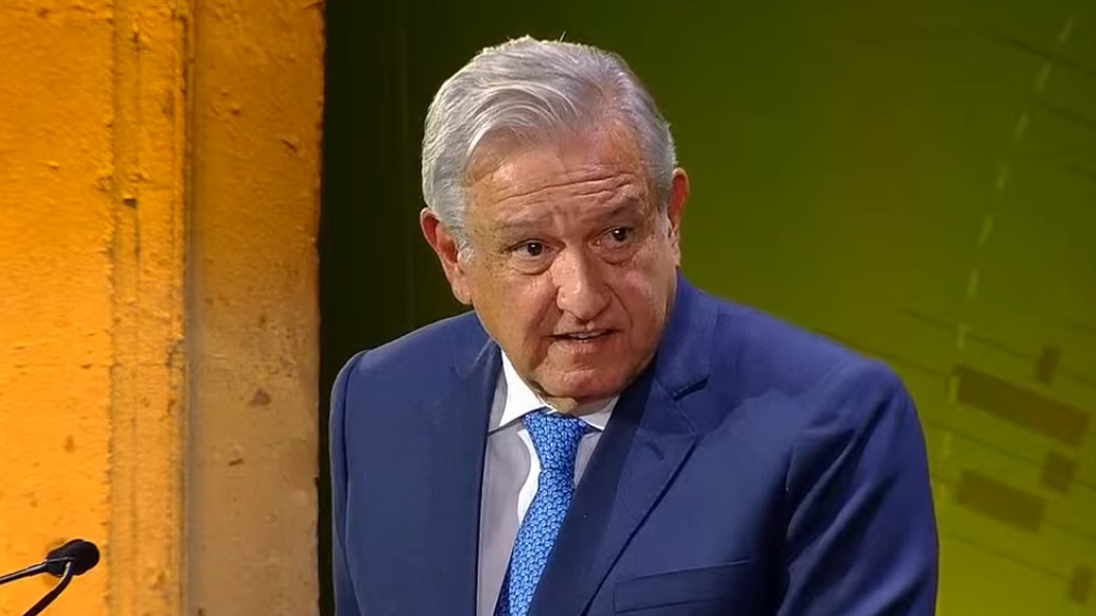 AMLO se compromete ante banqueros a no cambiar reglas del sector financiero; anuncia ‘reforma profunda’ para facilitar creación de empresas