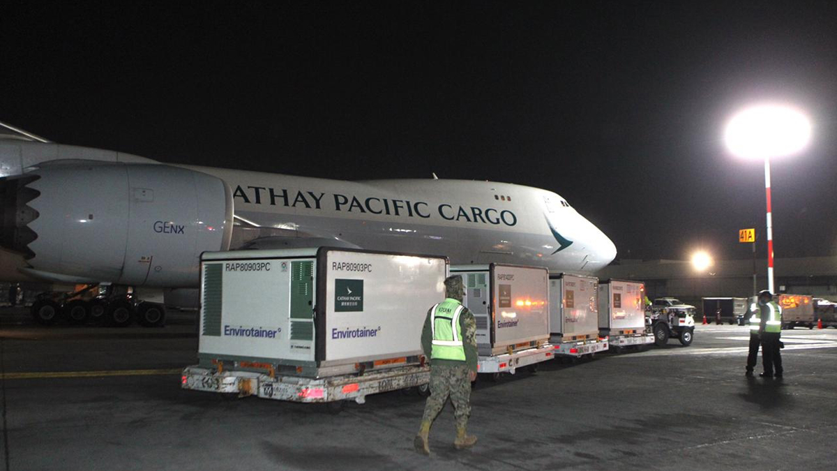 Llegan a México un millón de vacunas Sinovac contra COVID-19