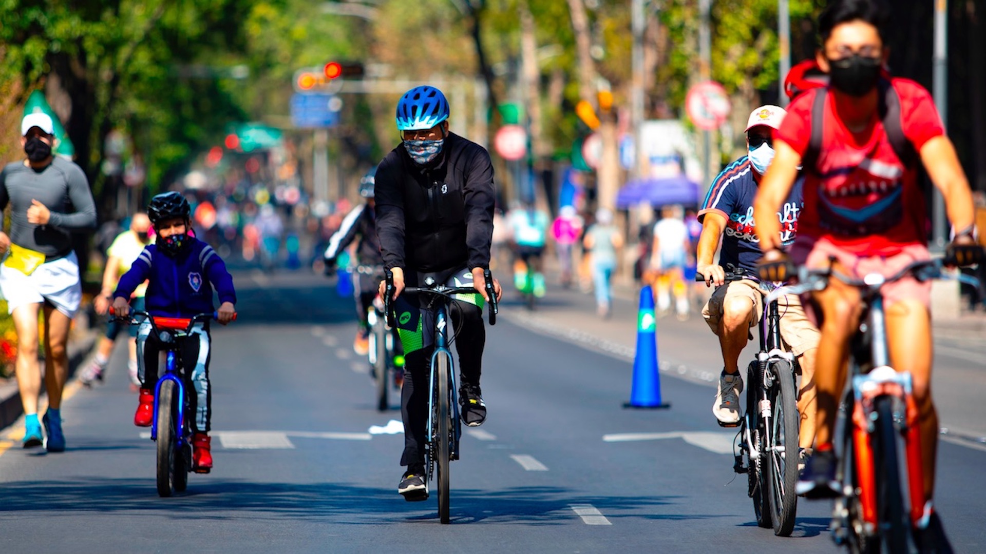 México registró en las últimas 24 horas 6 mil 455 casos positivos y 789 muertos por COVID-19 México registró en las últimas 24 horas 6 mil 455 casos positivos y 789 muertos por COVID-19