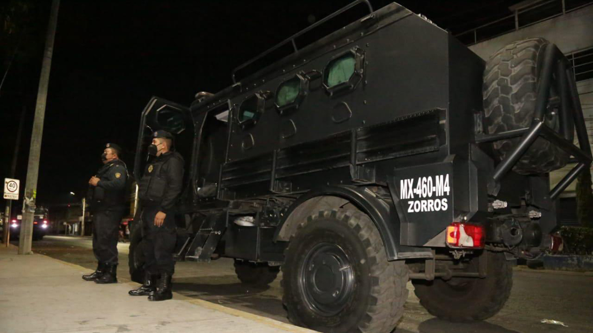 Decomisan drogas, dinero y objetos punzocortantes en Reclusorio Oriente