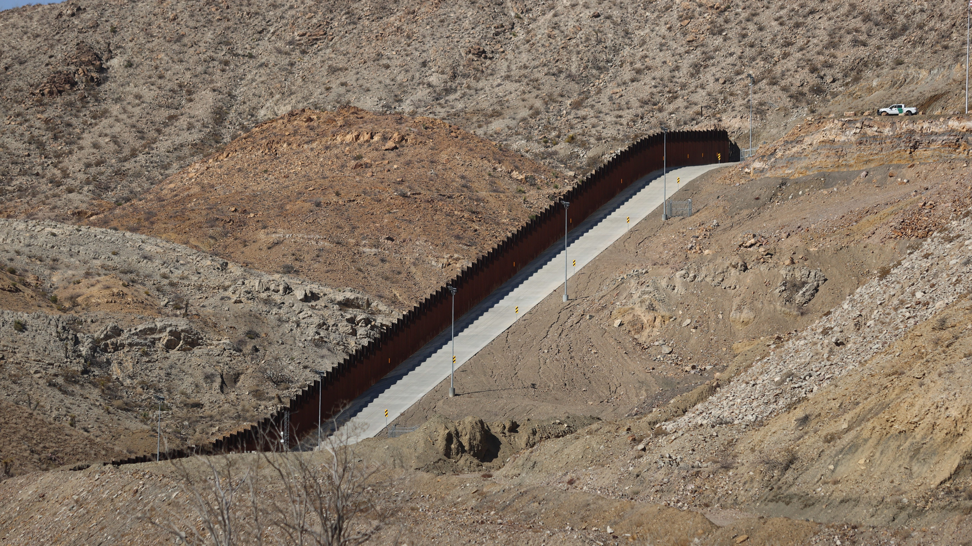 No vengan a Estados Unidos, pide el presidente Biden a migrantes - muro-fronterizo-entre-eeuu-y-mexico