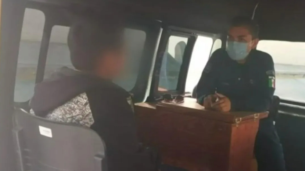 Madre corre a su hijo de 12 años por no cubrir cuota mensual de alimentación y alojamiento