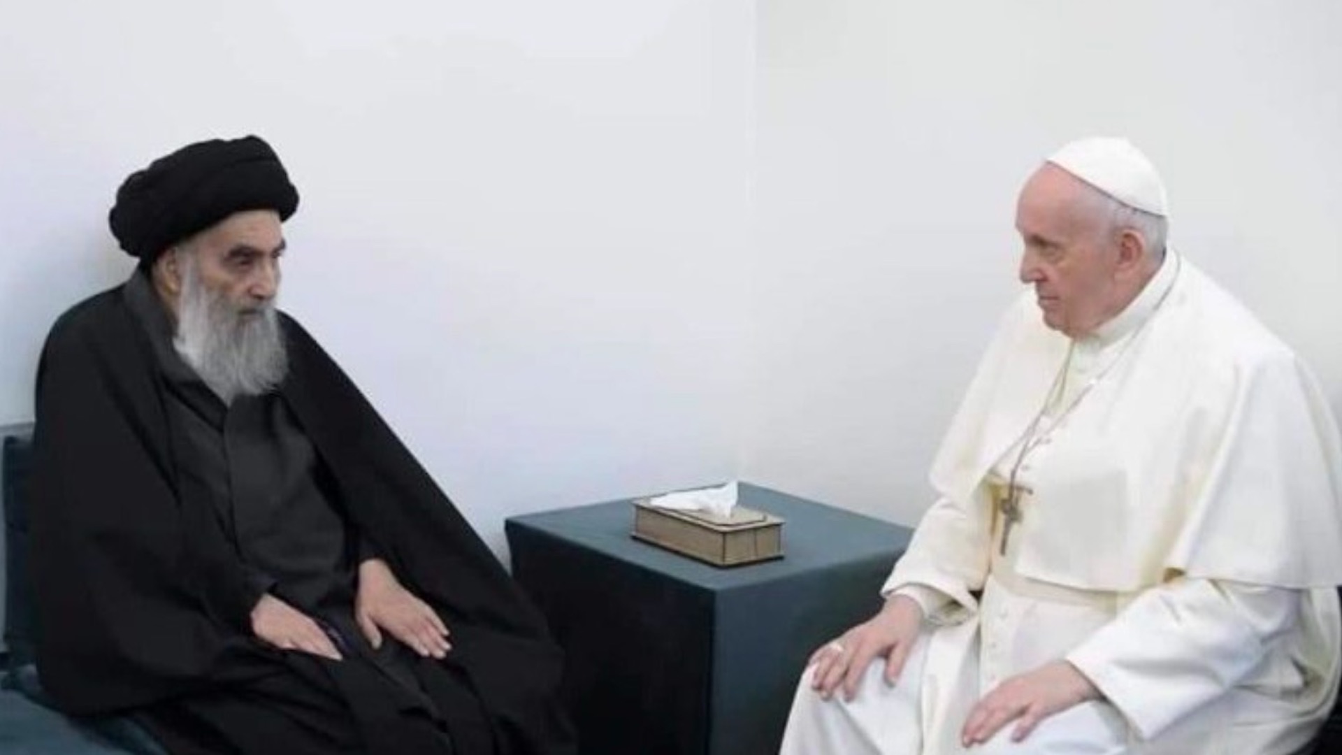 El papa Francisco se reúne con el ayatolá Ali Al Sistani, principal líder religioso chií, en Irak