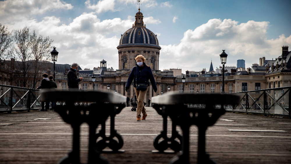 Protestas en Francia por el pasaporte de vacunación COVID-19