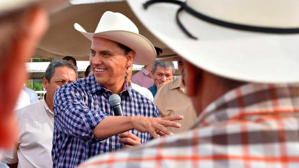 Esposa de Roberto Sandoval pide a AMLO detener “encarnizada persecución política” contra su familia