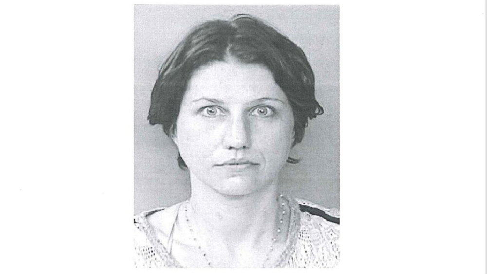 Al no obtener empleo, mujer impacta con su auto zona de filmación de documental de Daddy Yankee