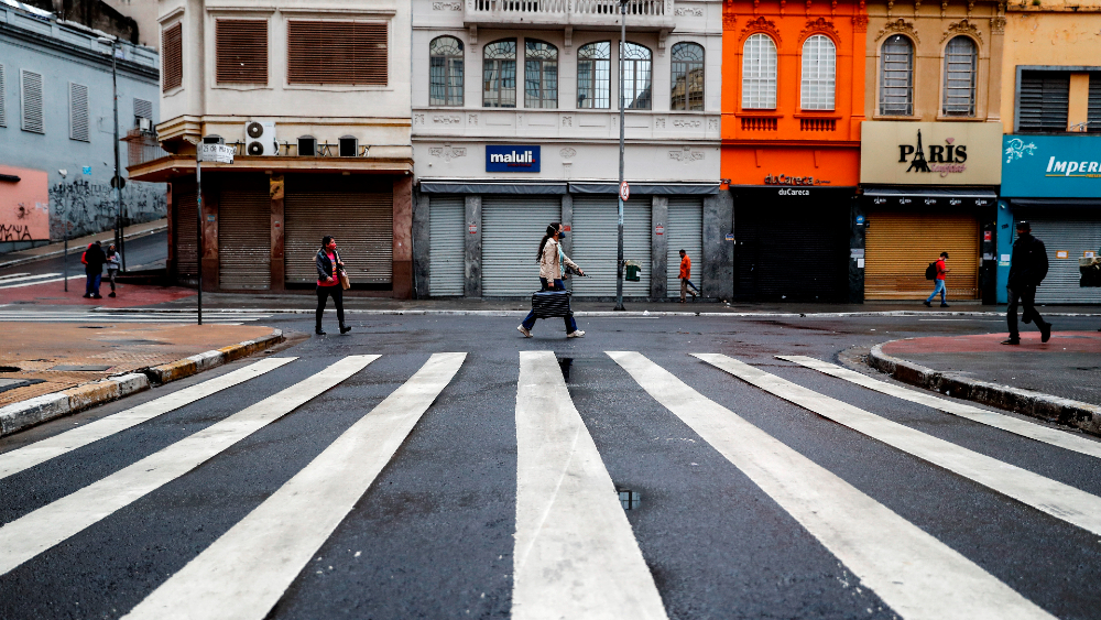 Brasil vuelve a tener un día crítico y se aproxima a once millones de casos