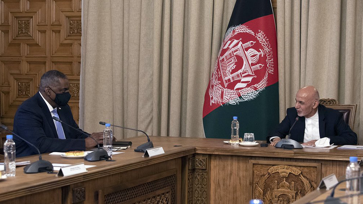 El secretario de Defensa de EE.UU. realiza visita sorpresa a Afganistán