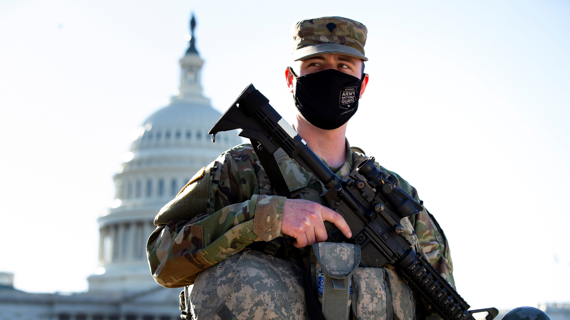 Incrementan medidas de seguridad en Capitolio de EE.UU. ante amenaza de ataque