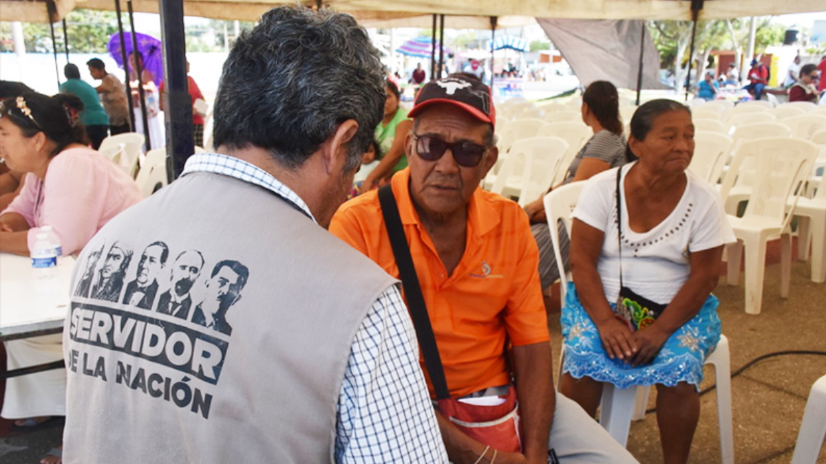 Costoso e Irregular el Papel de los Servidores de la Nación en las Brigadas de Vacunación