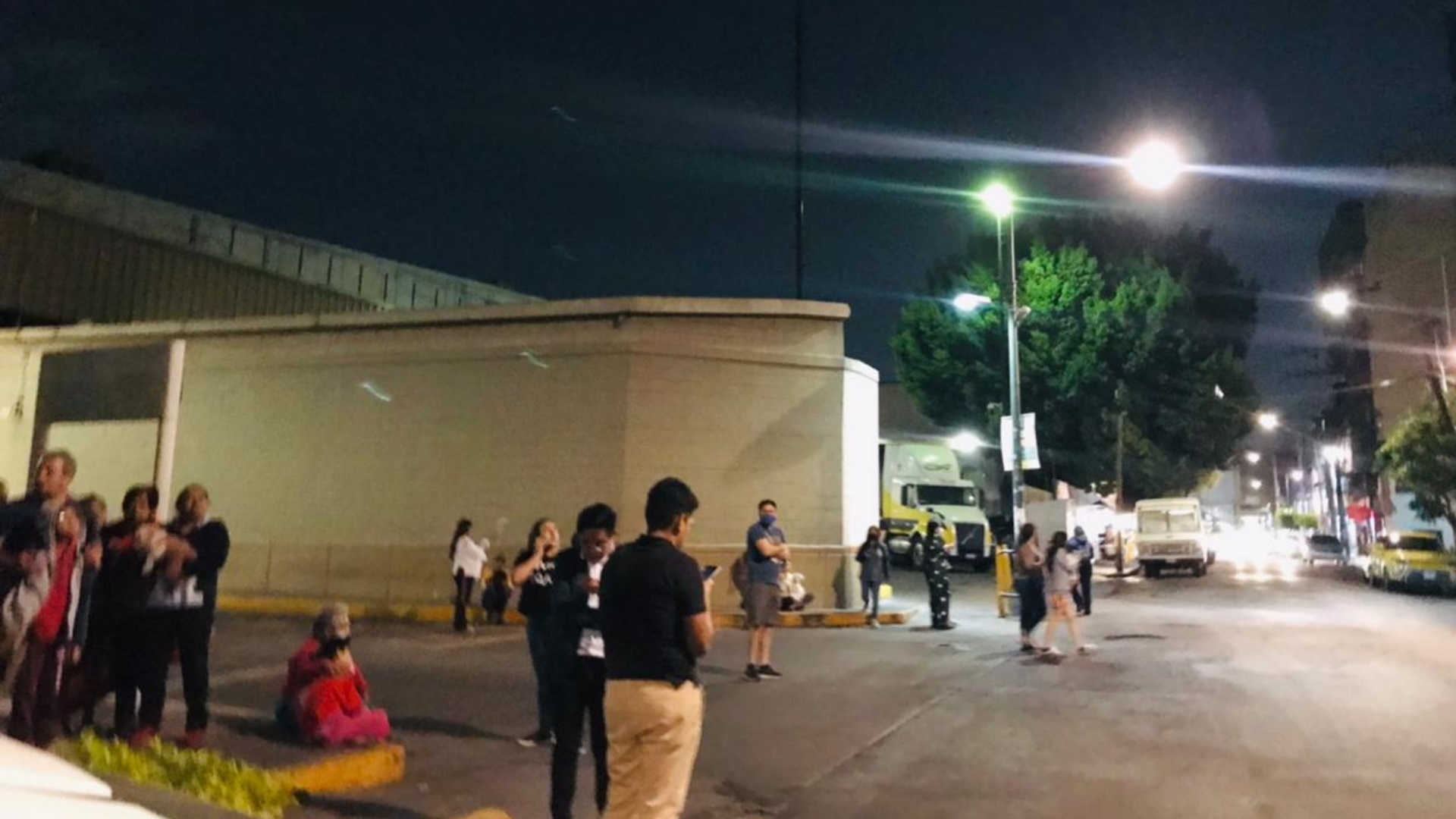 Sismo magnitud 5.7 sacude Guerrero; sin daños en CDMX Sismo magnitud 5.7 sacude Guerrero; sin daños en CDMX