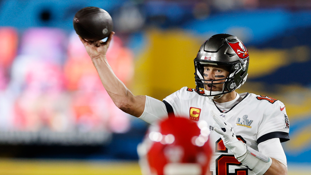 Tom Brady asegura su permanencia con Buccaneers hasta la temporada 2022