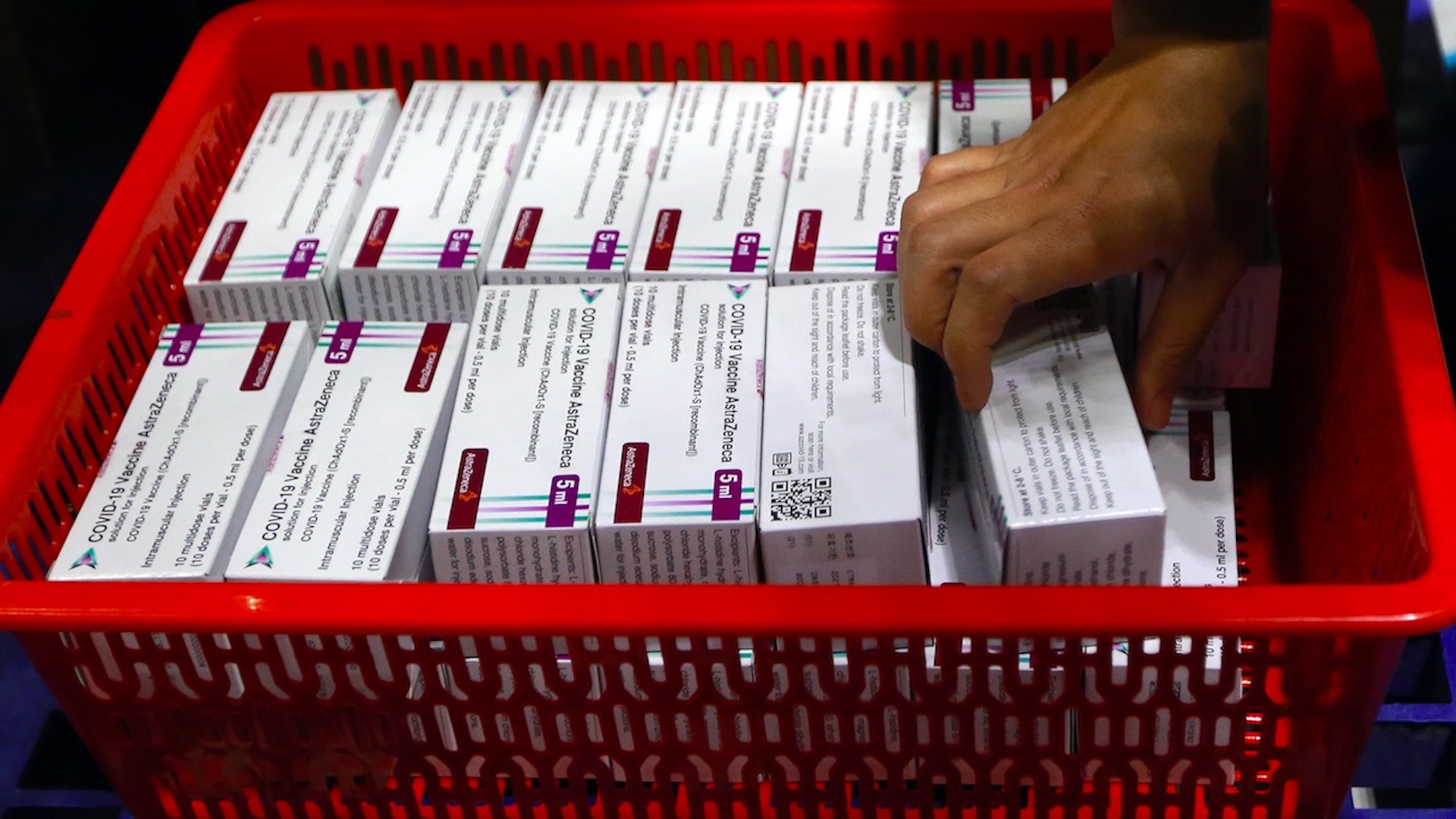 Dinamarca prolonga tres semanas más la suspensión de la vacuna de AstraZeneca