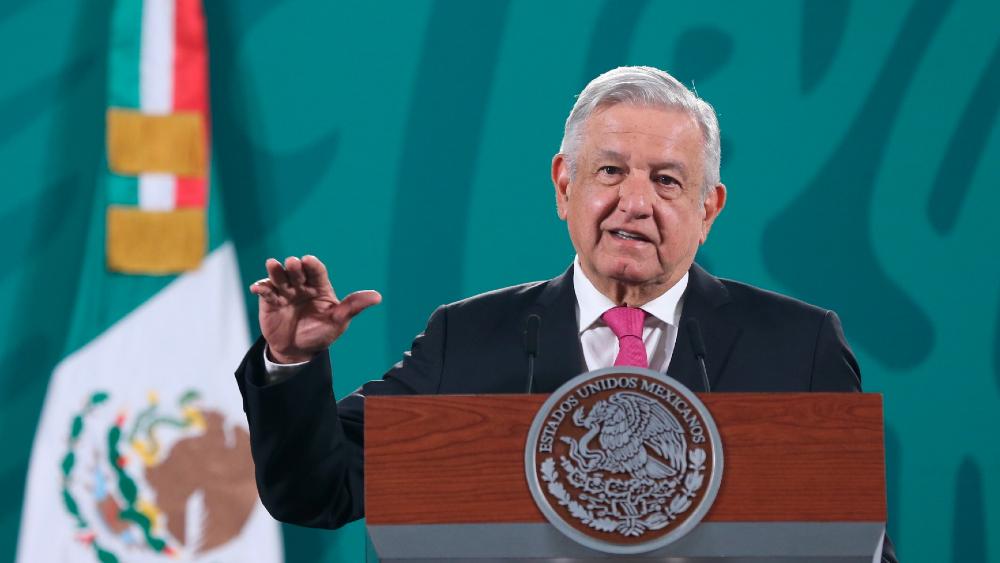 Propone AMLO encuesta para decidir candidaturas de Salgado Macedonio y Morón Propone AMLO encuesta para decidir candidaturas de Salgado Macedonio y Morón
