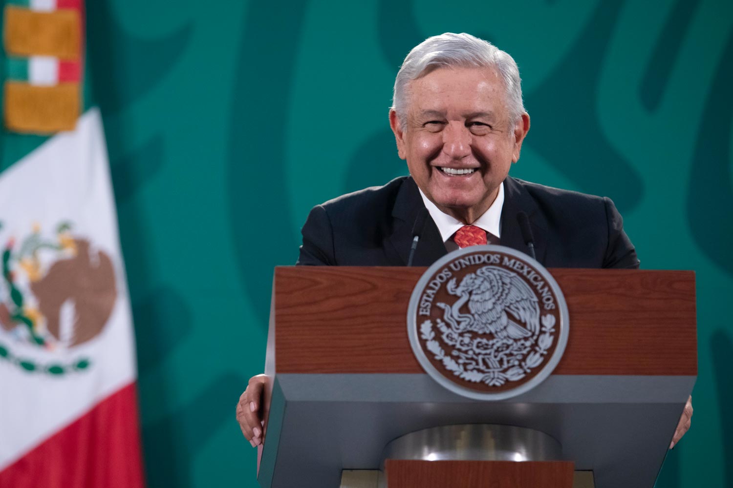 Consejeros y magistrados conspiran contra la democracia: AMLO; Conferencia (28-04-2021) Consejeros y magistrados conspiran contra la democracia: AMLO; Conferencia (28-04-2021)