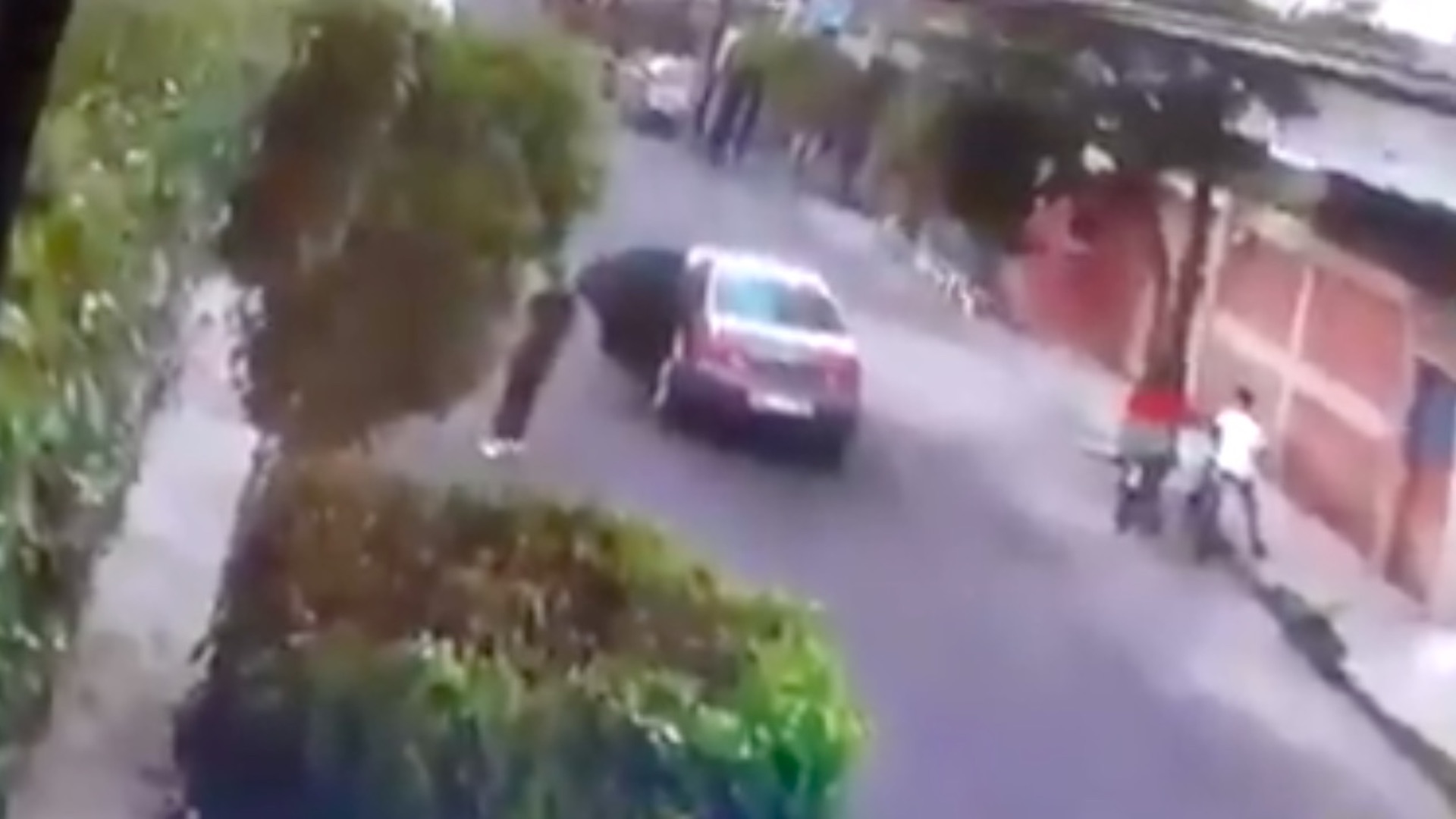 #Video Asaltan a niños que jugaban en una calle en Valle de Chalco