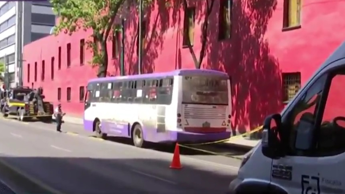 Detienen a conductor de transporte público que atropelló y mató a ciclista en CDMX - camion-del-transporte-publico-que-atropello-a-ciclista-de-ecobici