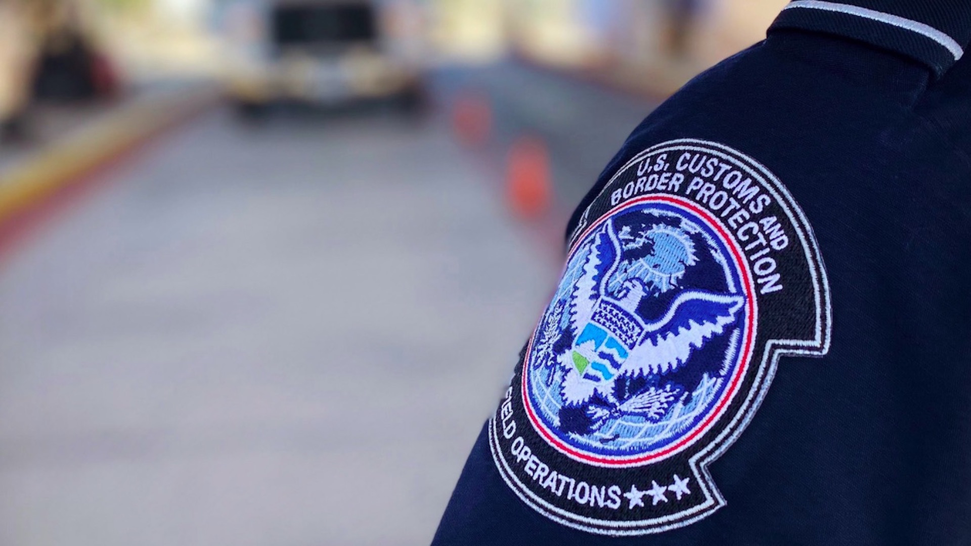 Migrantes detenidos en la frontera serán enviados a hoteles de Arizona y Texas Migrantes detenidos en la frontera serán enviados a hoteles de Arizona y Texas