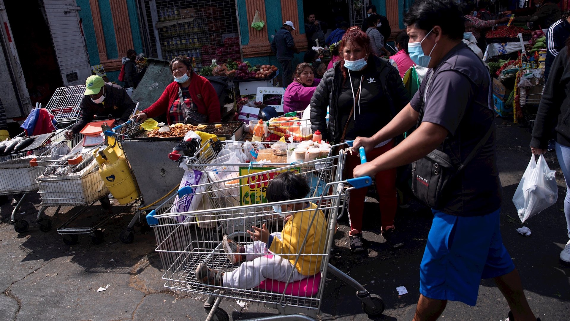 Aún no se puede saber si pandemia de COVID-19 se volverá endemia; aunque es un escenario posible, advierte López-Gatell
