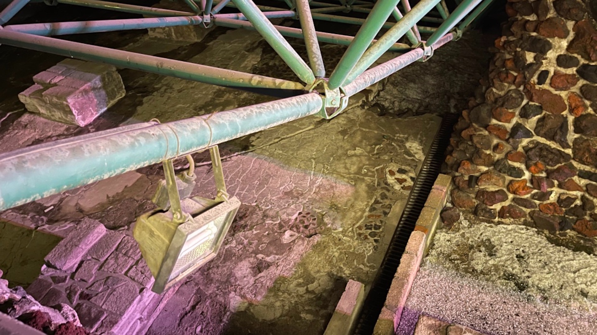 De manera preliminar, sin daños graves en Templo Mayor por colapso de cubierta