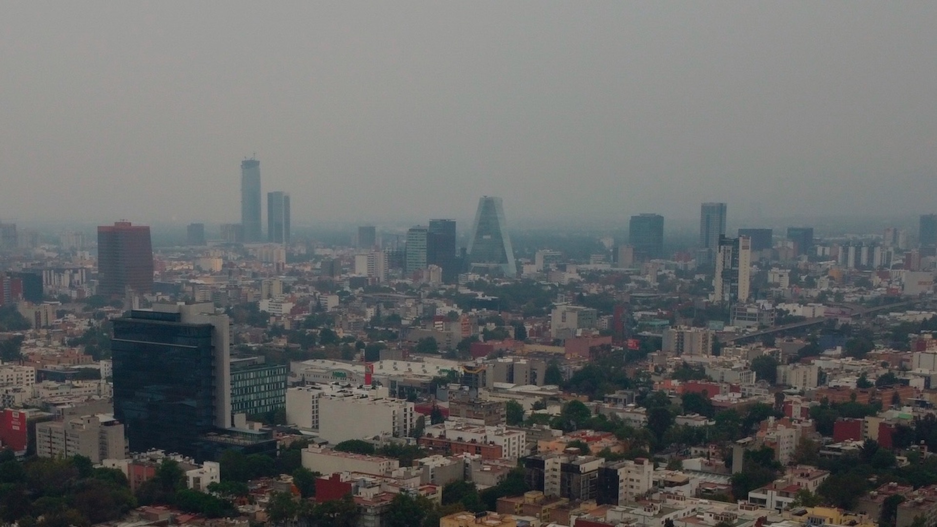 Mantienen medidas por altas concentraciones de ozono en el Valle de México