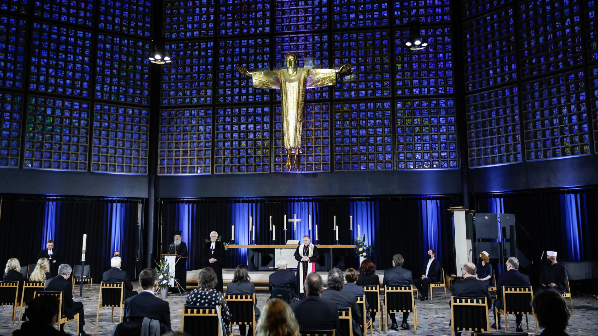 Alemania recuerda a casi 80 mil muertos por COVID-19, mientras anuncia más restricciones - duelo-nacional-en-alemania-por-victimas-de-covid-19