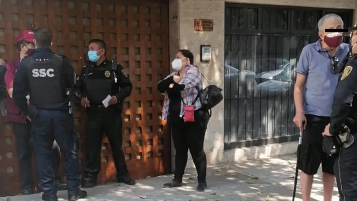 Denuncian agresión de brigadista de Morena a adulto mayor en CDMX