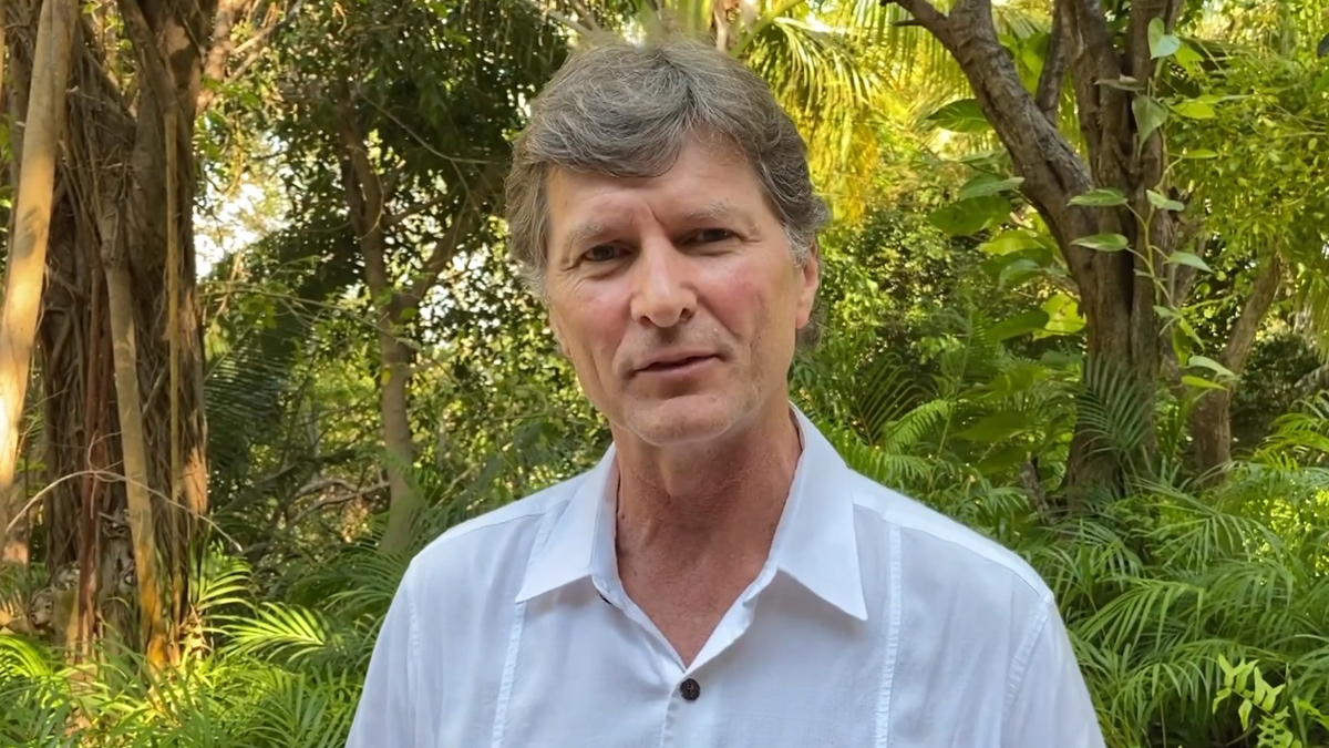 Denuncia Enrique de la Madrid poco apoyo federal para la reactivación económica