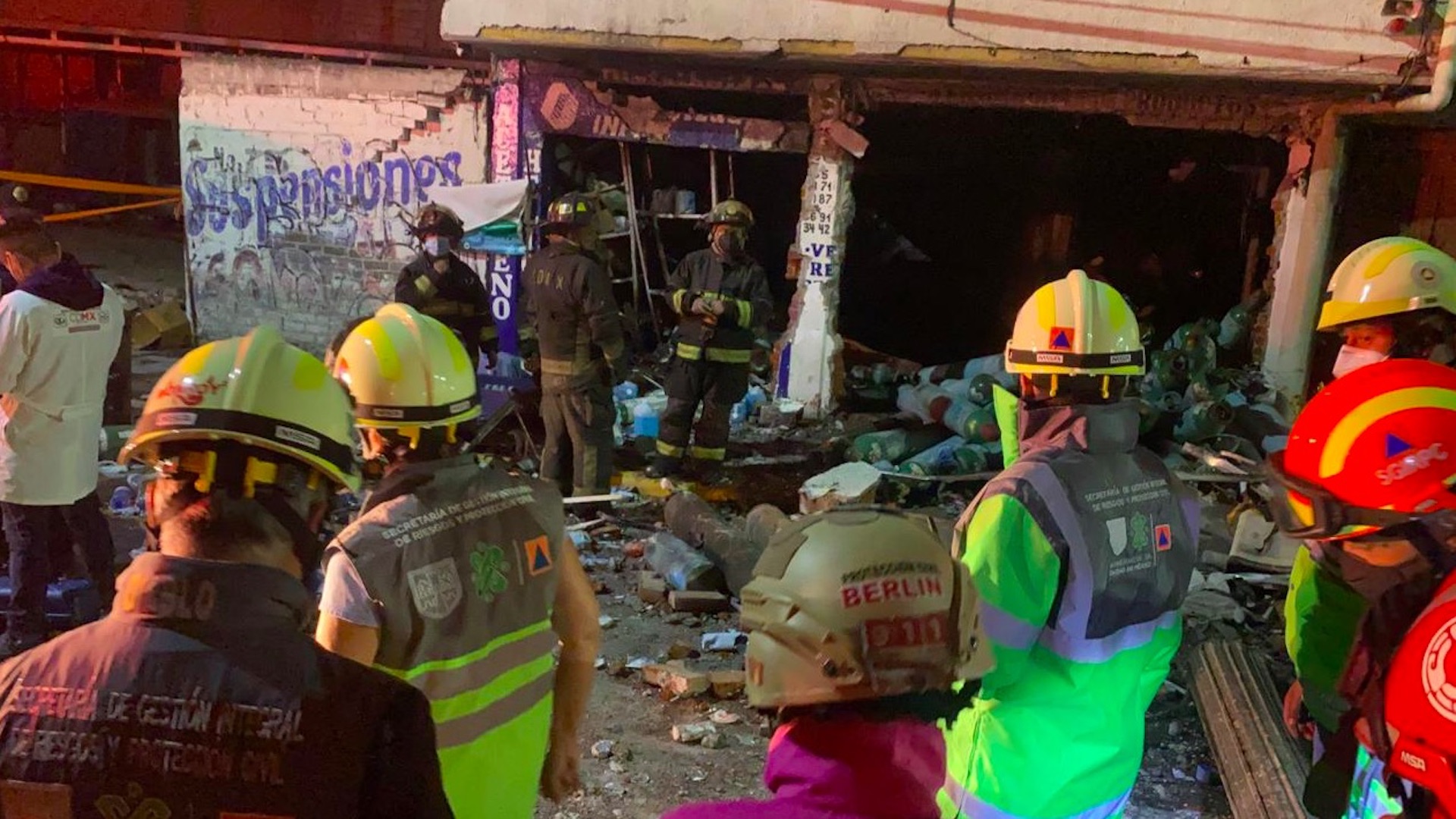 Explosión de local de oxígeno medicinal deja un muerto en Iztapalapa