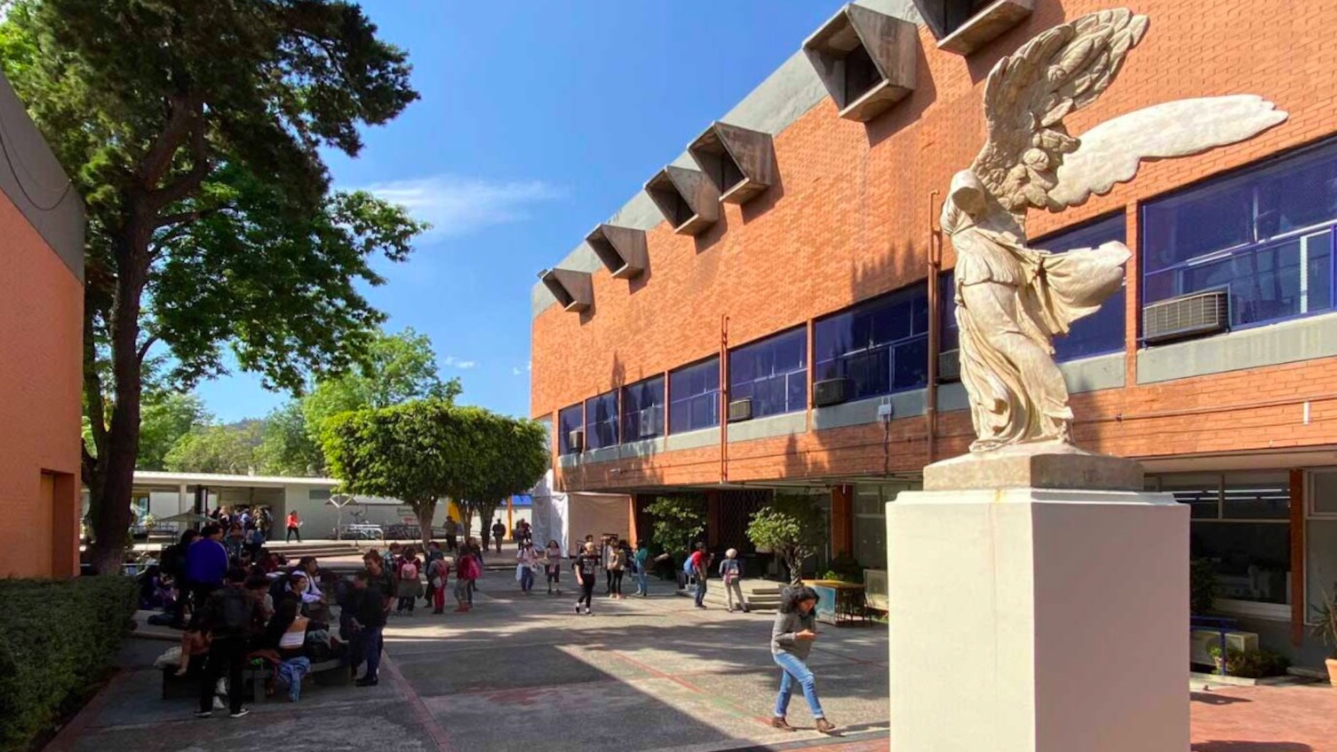 Facultad de Artes levanta paro tras llegar a acuerdo con autoridades de la UNAM