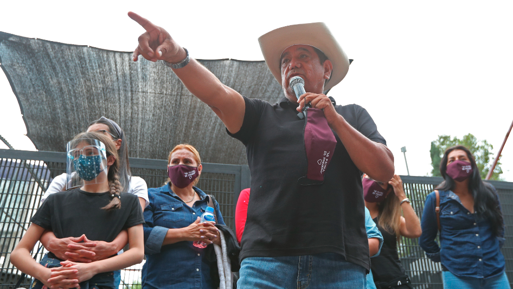 AMLO defiende a Salgado Macedonio y cuestiona nuevamente al INE