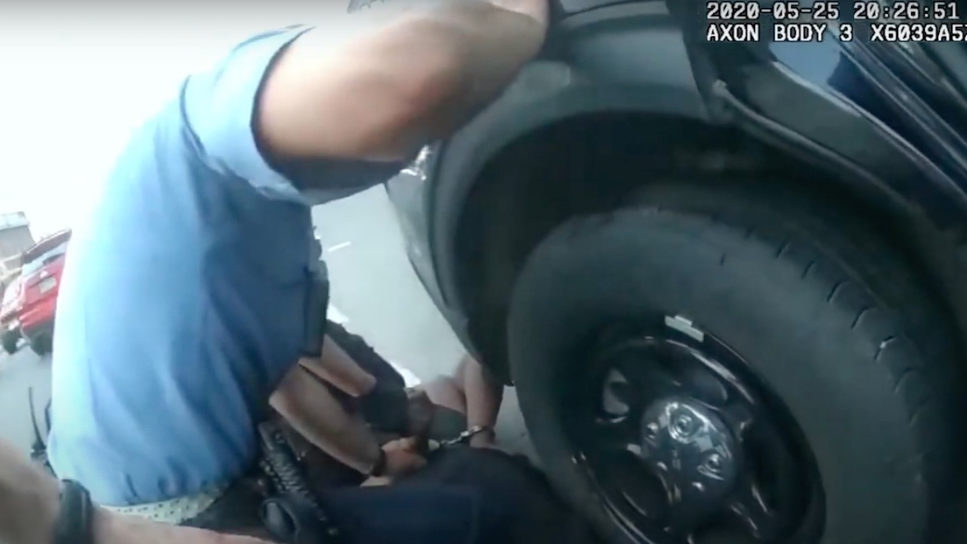 #Video “Me duele el cuello”, dijo George Floyd a policías durante su detención