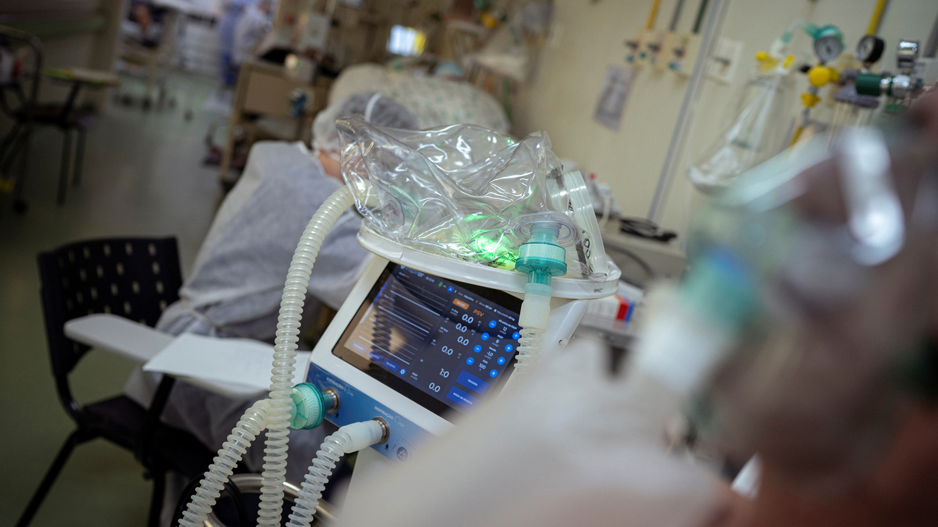 Descubren que el COVID-19 puede reducir el dolor en pacientes con cáncer Descubren que el COVID-19 puede reducir el dolor en pacientes con cáncer