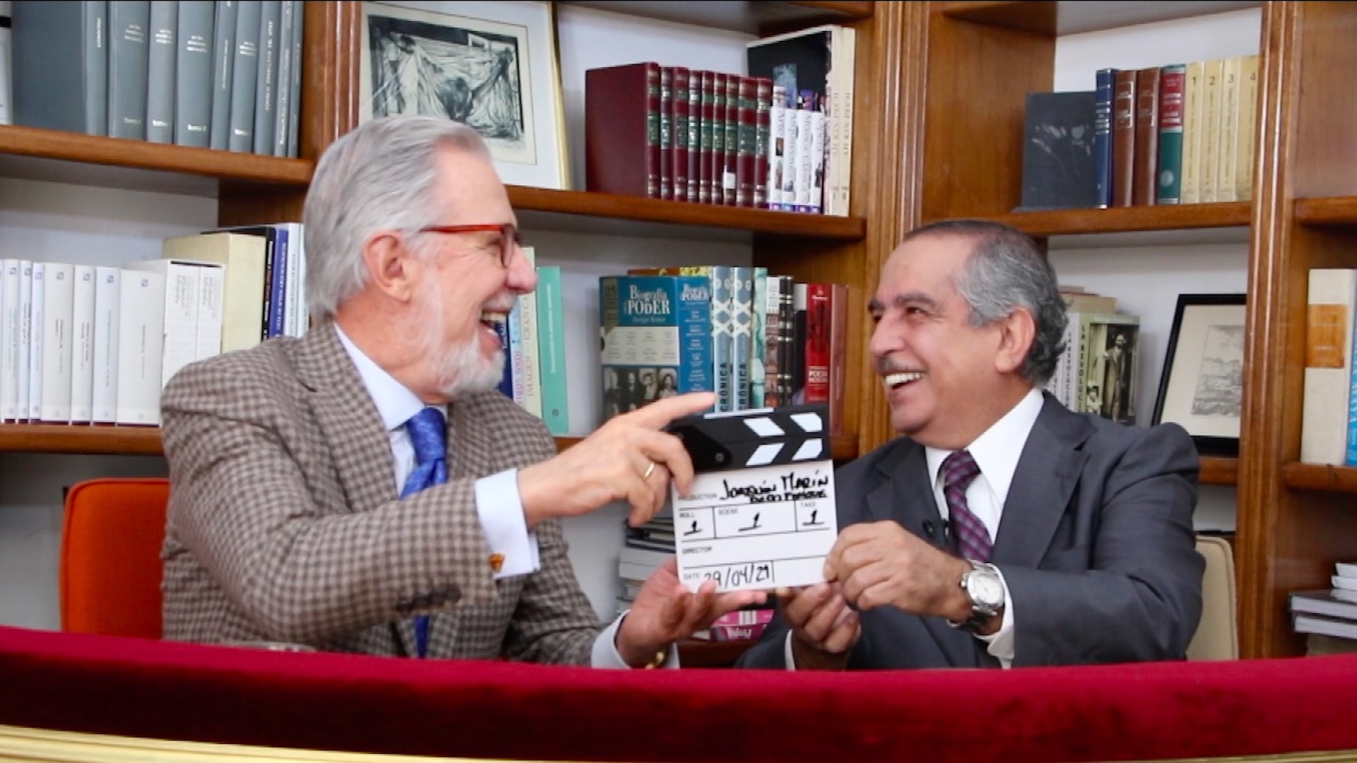 Joaquín, Marín de do pingüe se impone como ‘Silver Creator’ en YouTube